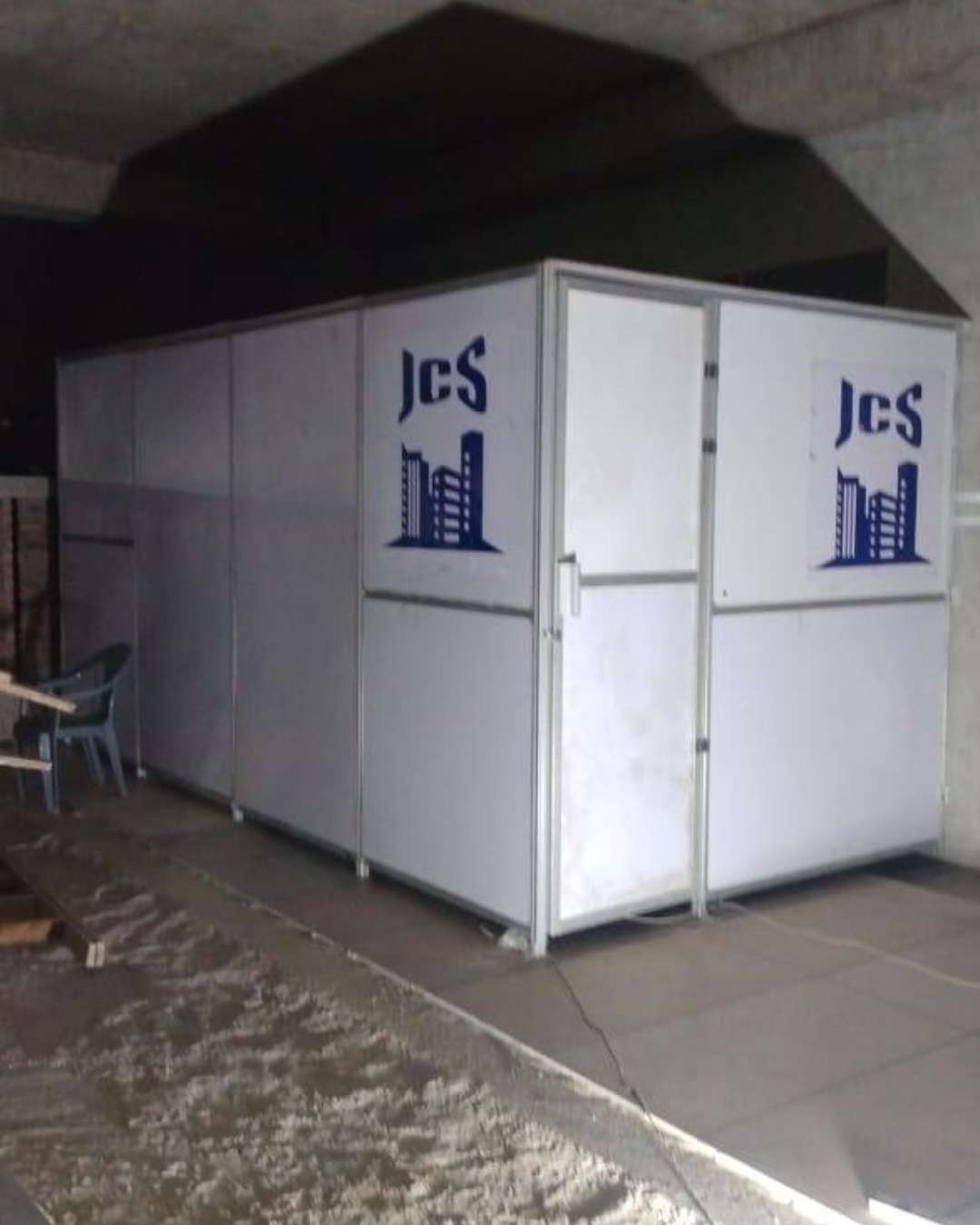 TEMPORARY OFFICE STRUCTURE