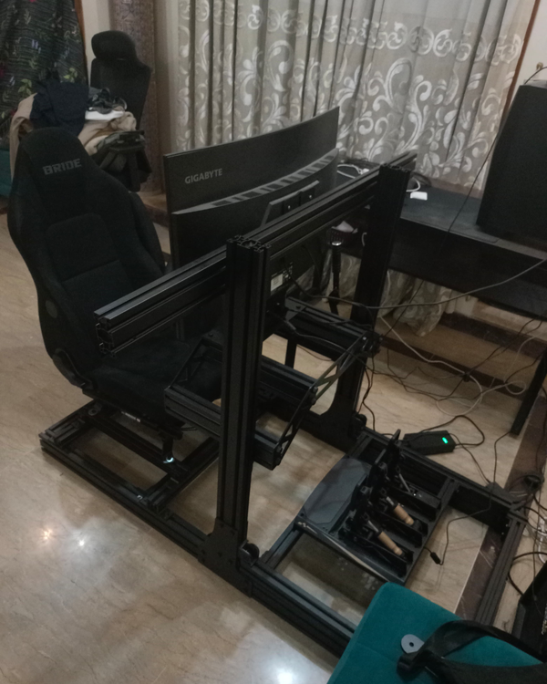 RACE CAR SIMULATION STRUCTURE